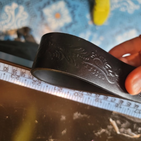 Black belt XXL Geniune bonded embossed leather Rodeo buckle Bull rider Metal - Picture 3 of 5